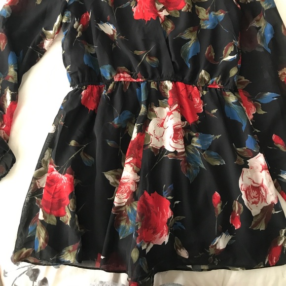 Floral Romper - Picture 2 of 2